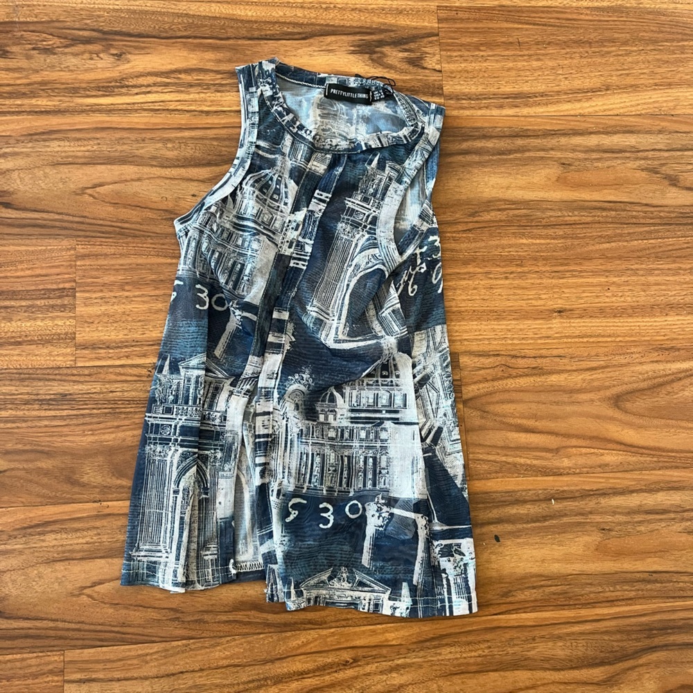 NWOT PrettyLittleThing Navy and White Printed Sleeveless mesh graphic Top